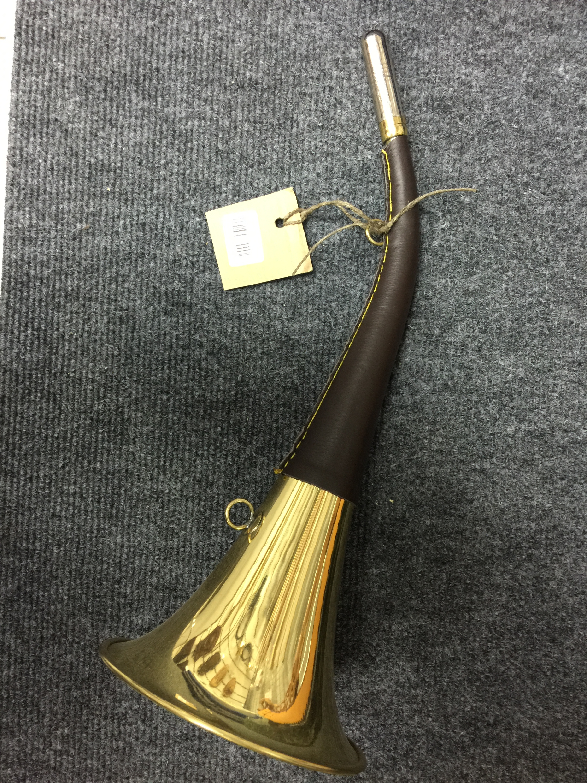 Горн охотничий (кож.отд., 40см., кругл., темн.коричн.)